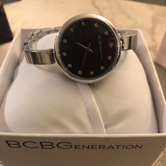 Watch - Picture 2 of 3